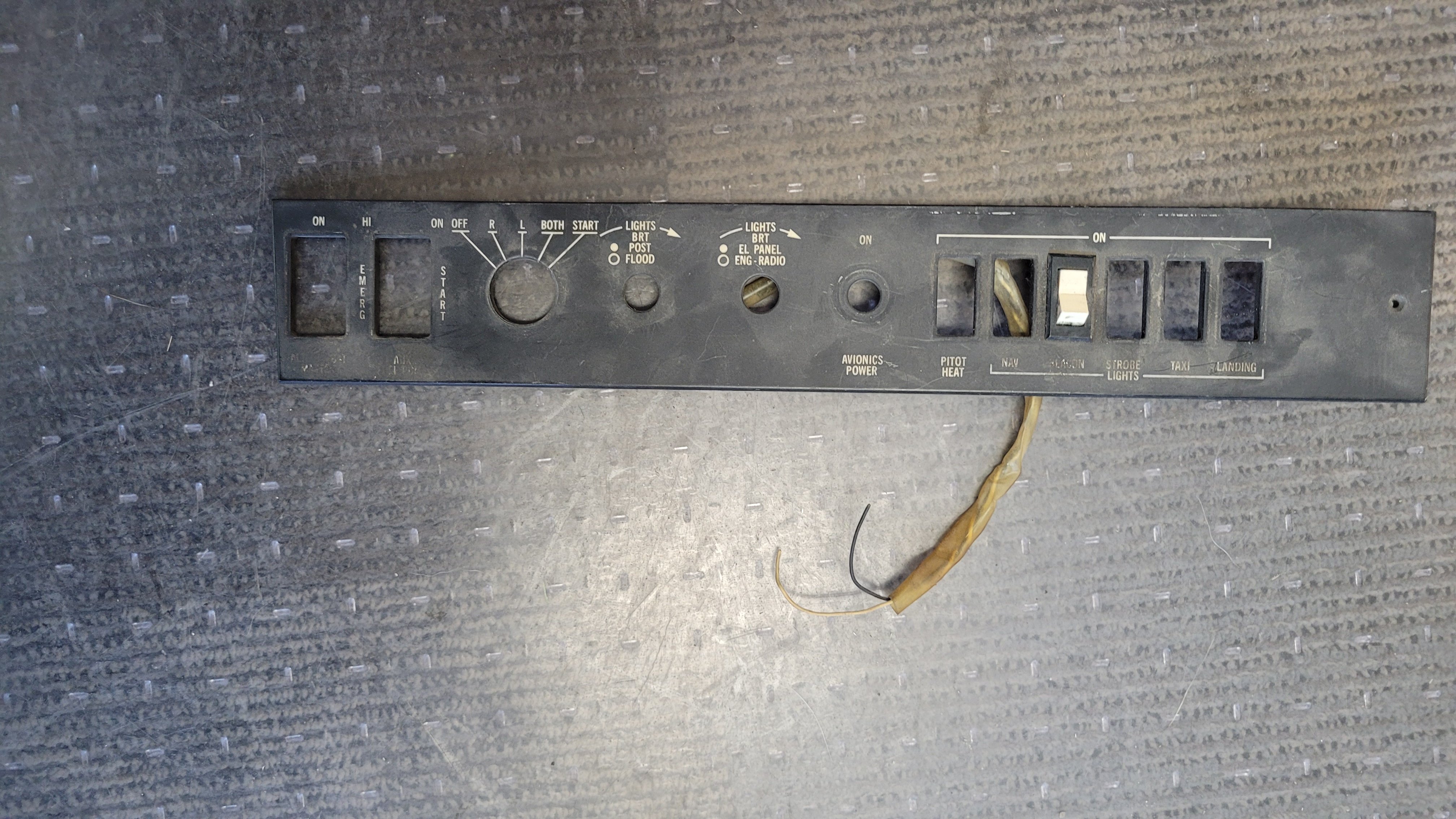 Cessna Electroluminescent Switch Panel - SP Air Parts